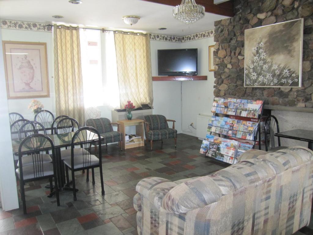 Budget Inn Batavia Exterior foto